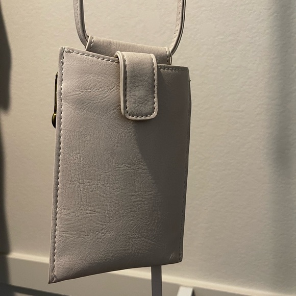 Brand New Cell phone purse - Picture 2 of 5